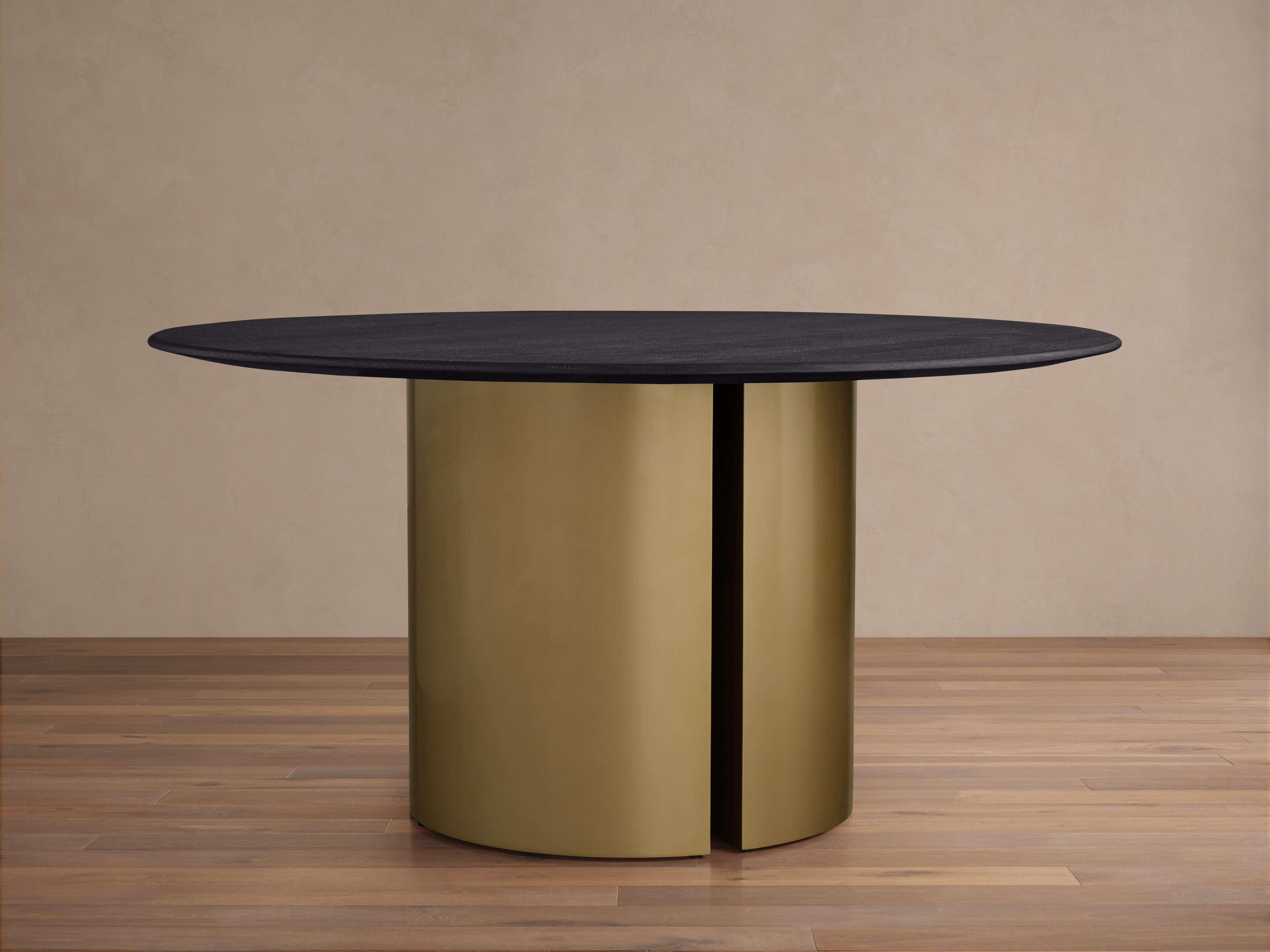 Table à manger ronde en bois Saint Germain avec base dauphine en métal