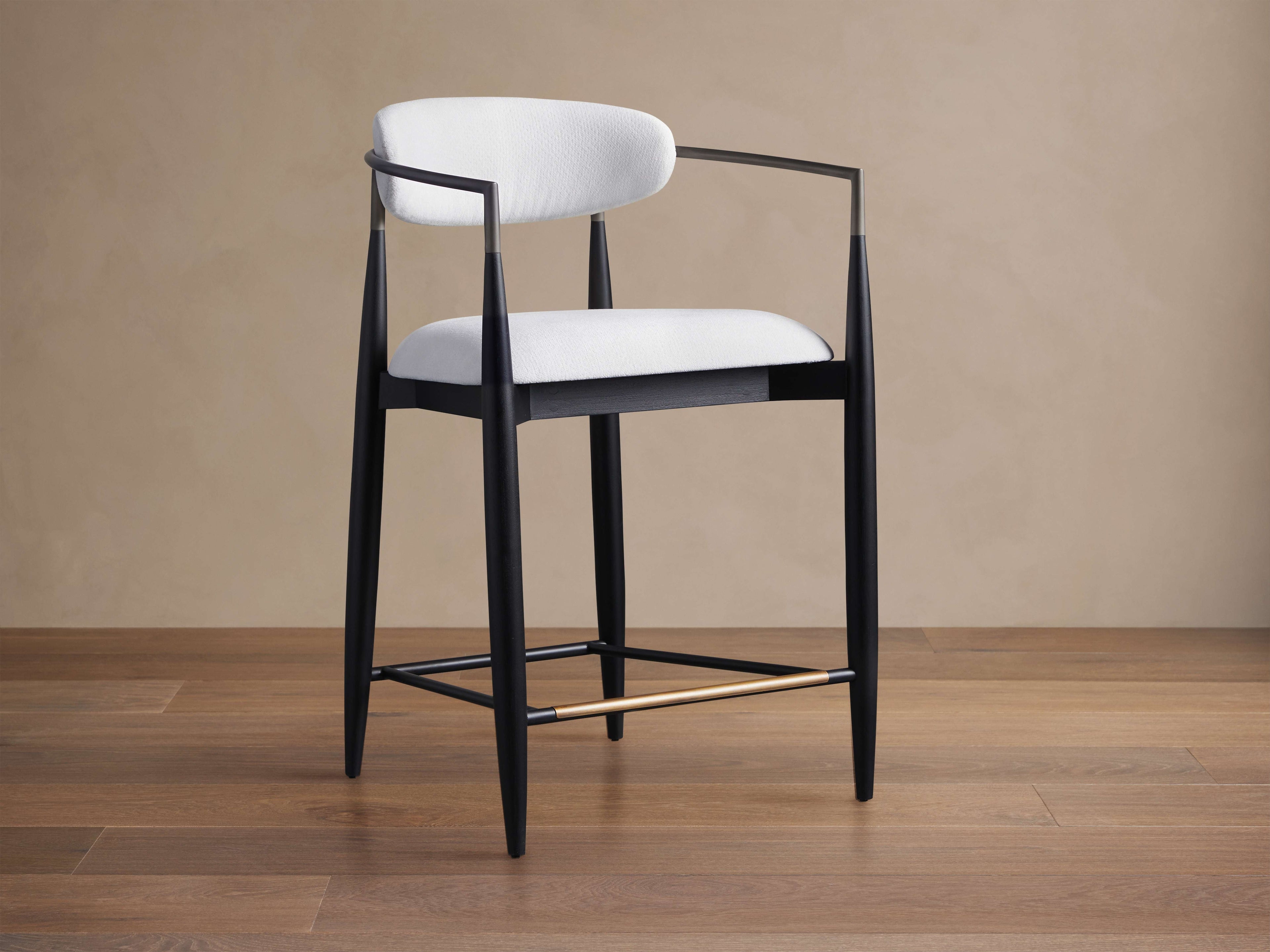 Tabouret Jagger noir avec étain antique