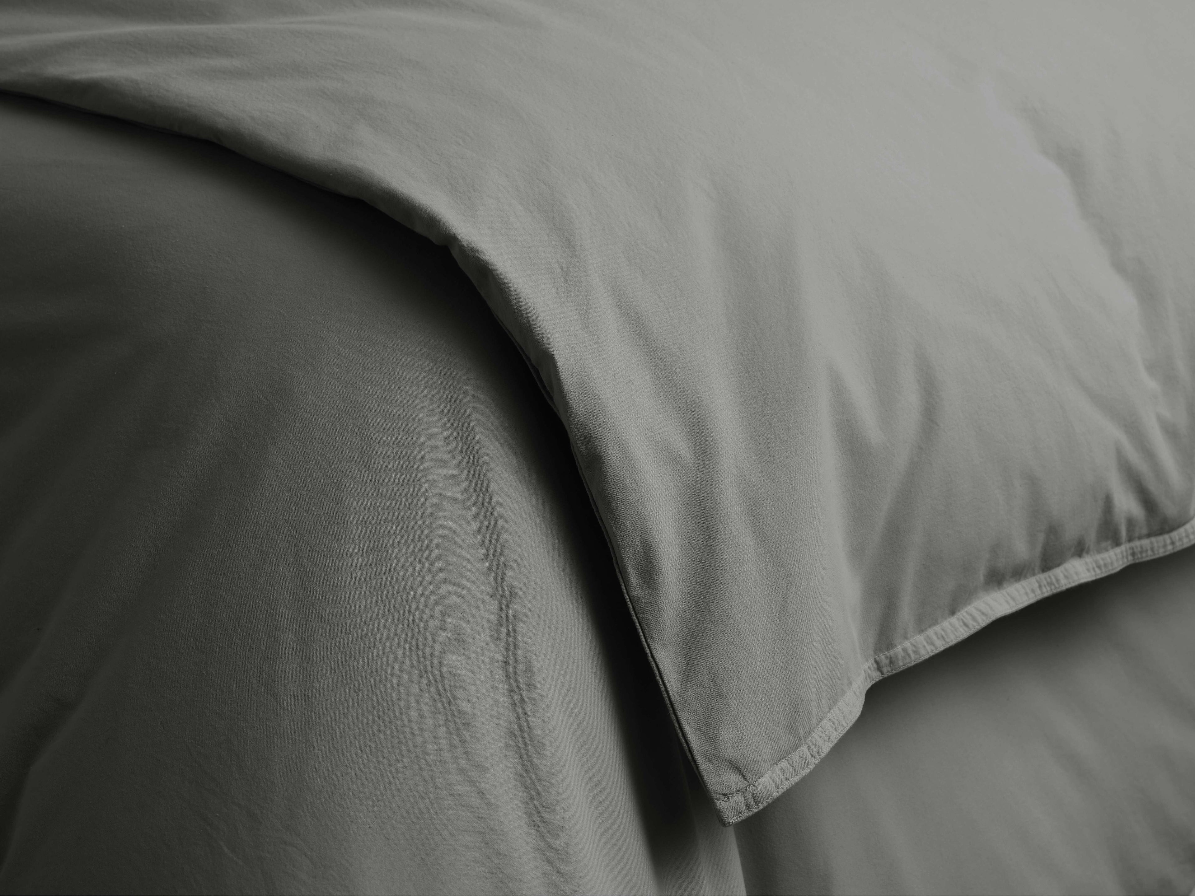 Couette en percale teintée en pièce italienne couleur anthracite