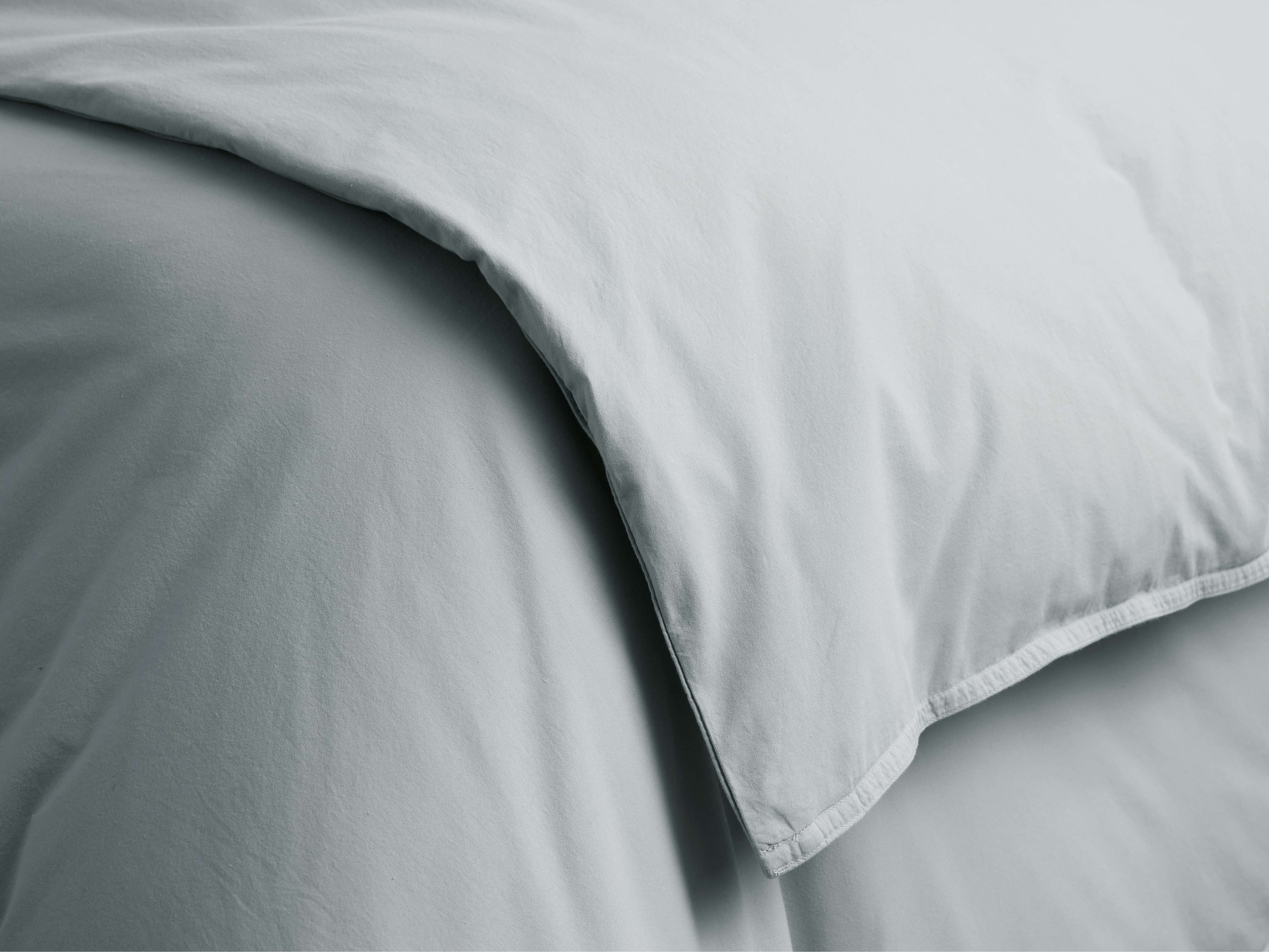 Couette en percale italienne teinte en pièce, coloris ciel