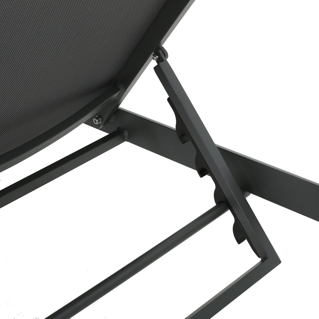 Chaise longue d'extérieur en aluminium Cape Coral (lot de 2) par Christopher Knight Home - 77,56 po x 25,20 po x 11,80 po