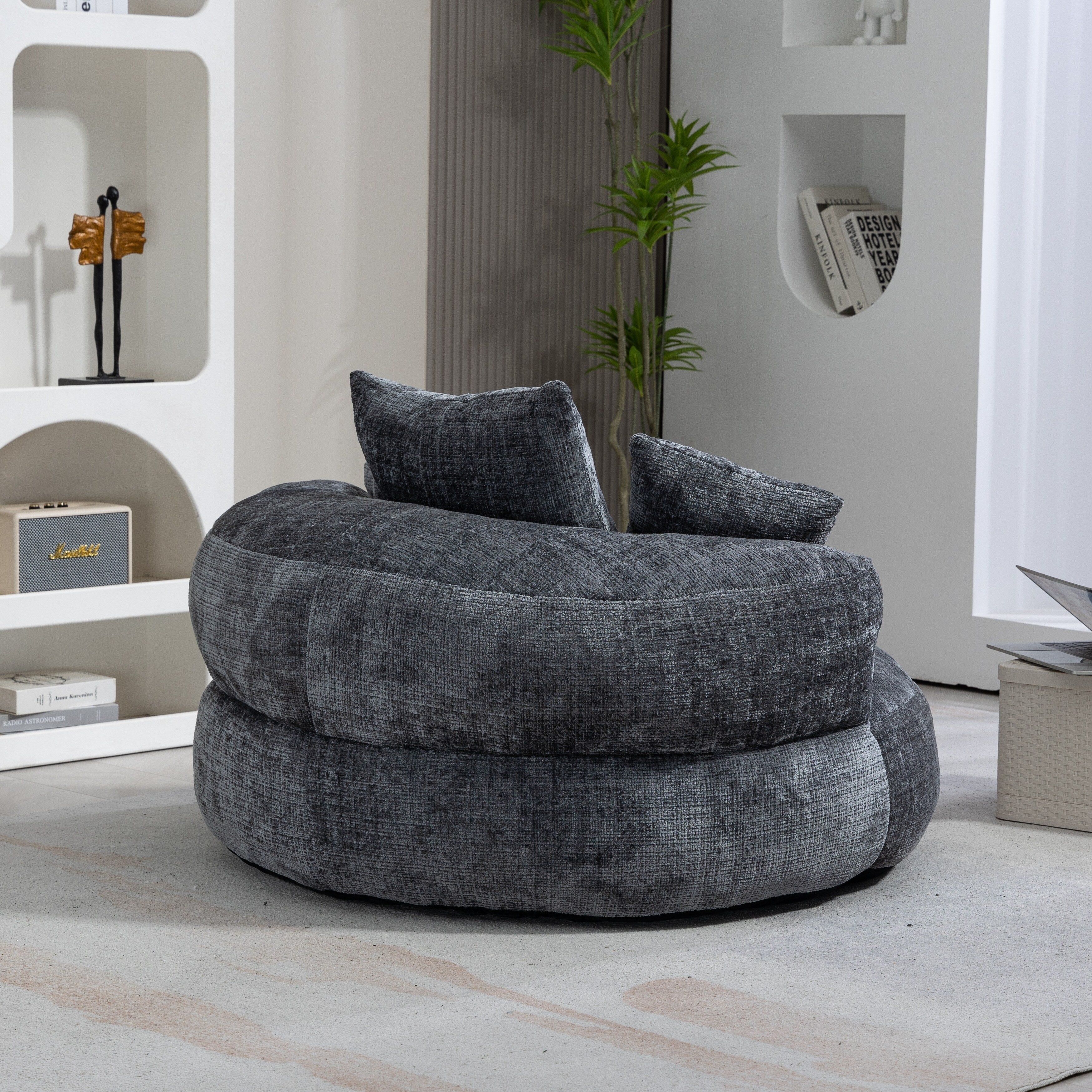 Canapé poire simple gris surdimensionné en chenille de 42,52 pouces avec trois oreillers pour chambre à coucher