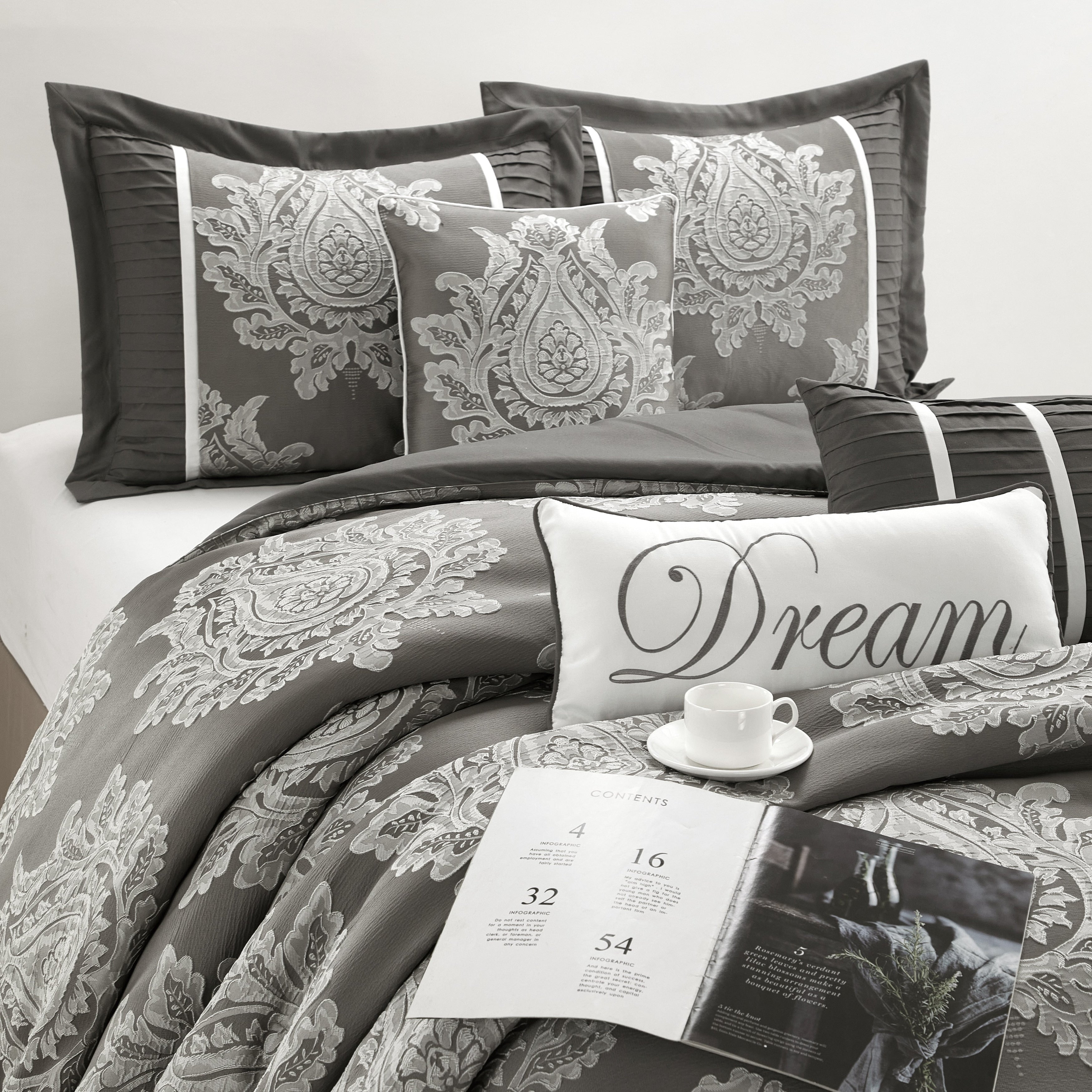 Ensemble de couette traditionnelle damassée Nanshing Tiana 7 pièces