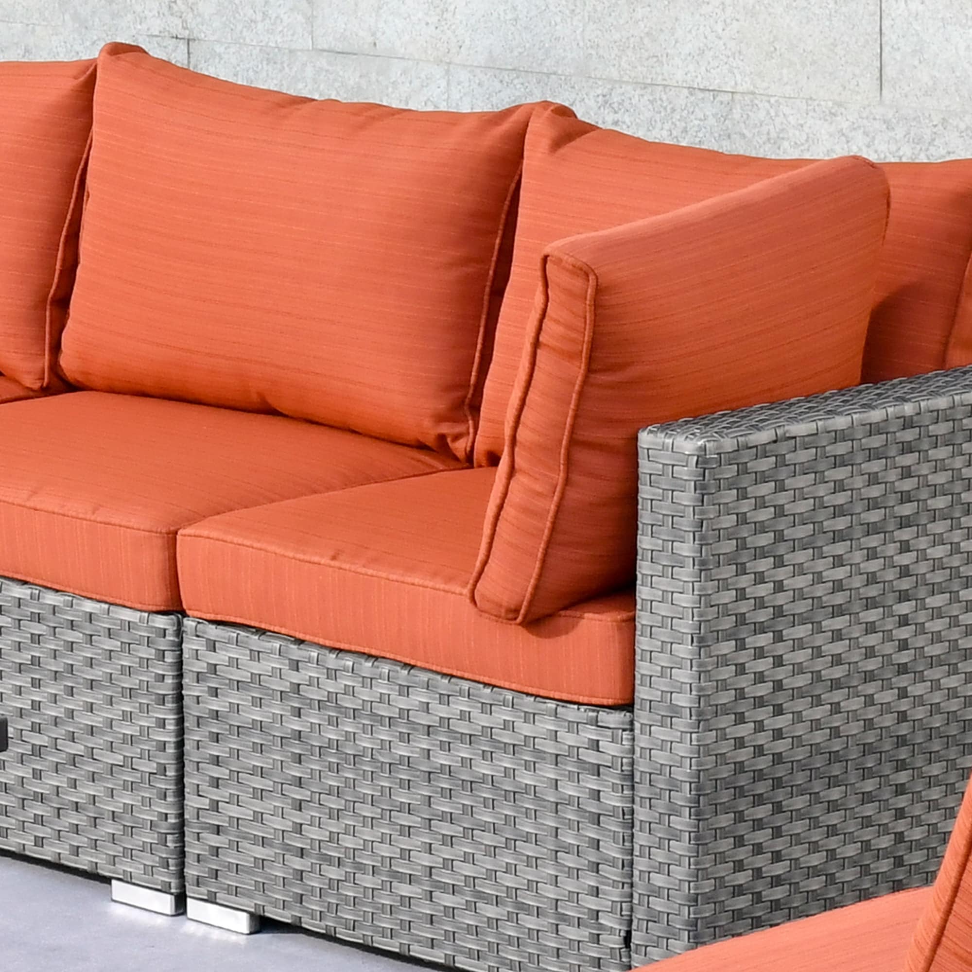 Ensemble de salon sectionnel OVIOS en osier à siège profond, 11 pièces, chaises pivotantes, foyer