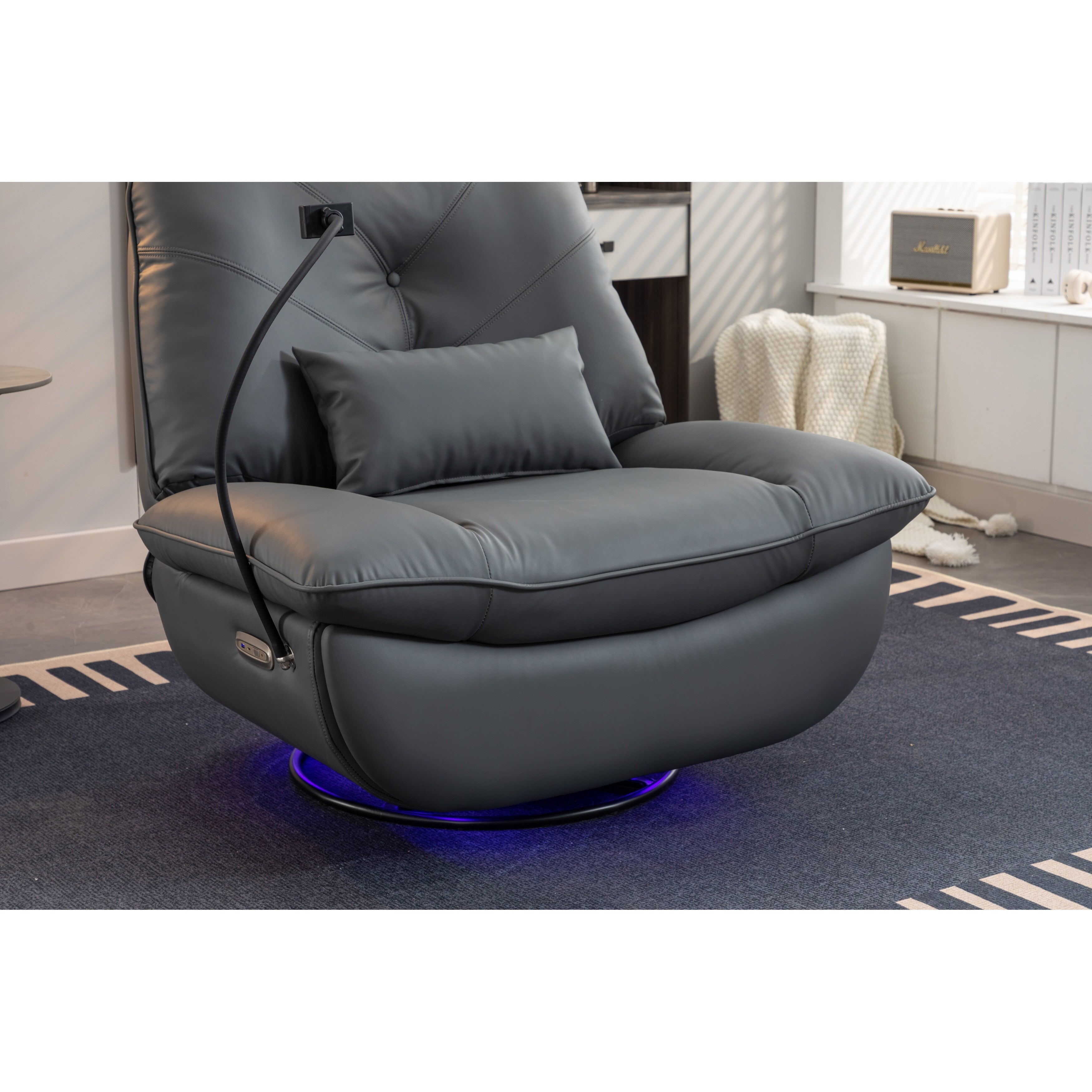 Fauteuil inclinable pivotant et électrique avec haut-parleurs Bluetooth, support de téléphone, ports de chargement USB et Type-C, rangement dissimulé des accoudoirs